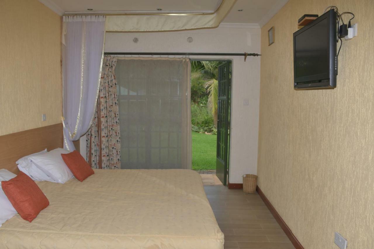 Spurwing Guest House Nairobi Buitenkant foto